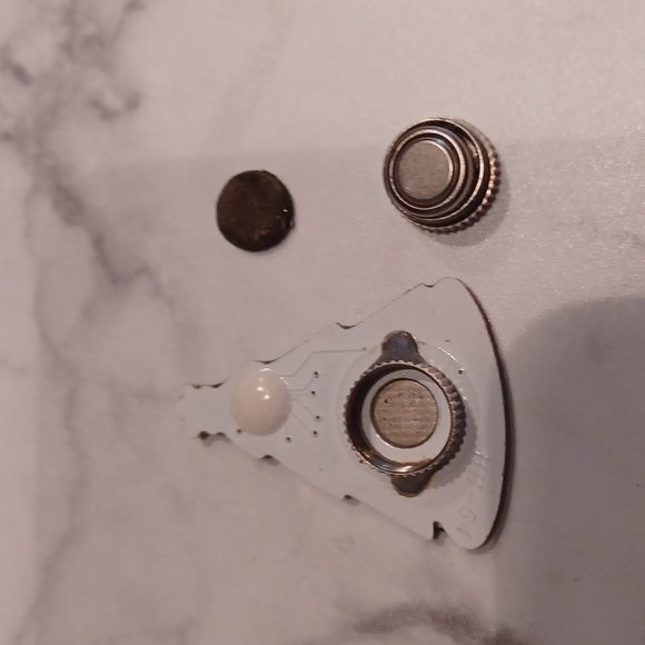 $4 Add-on Flashing Christmas Tree Pin - Magnetic Back - Picture 4 of 5